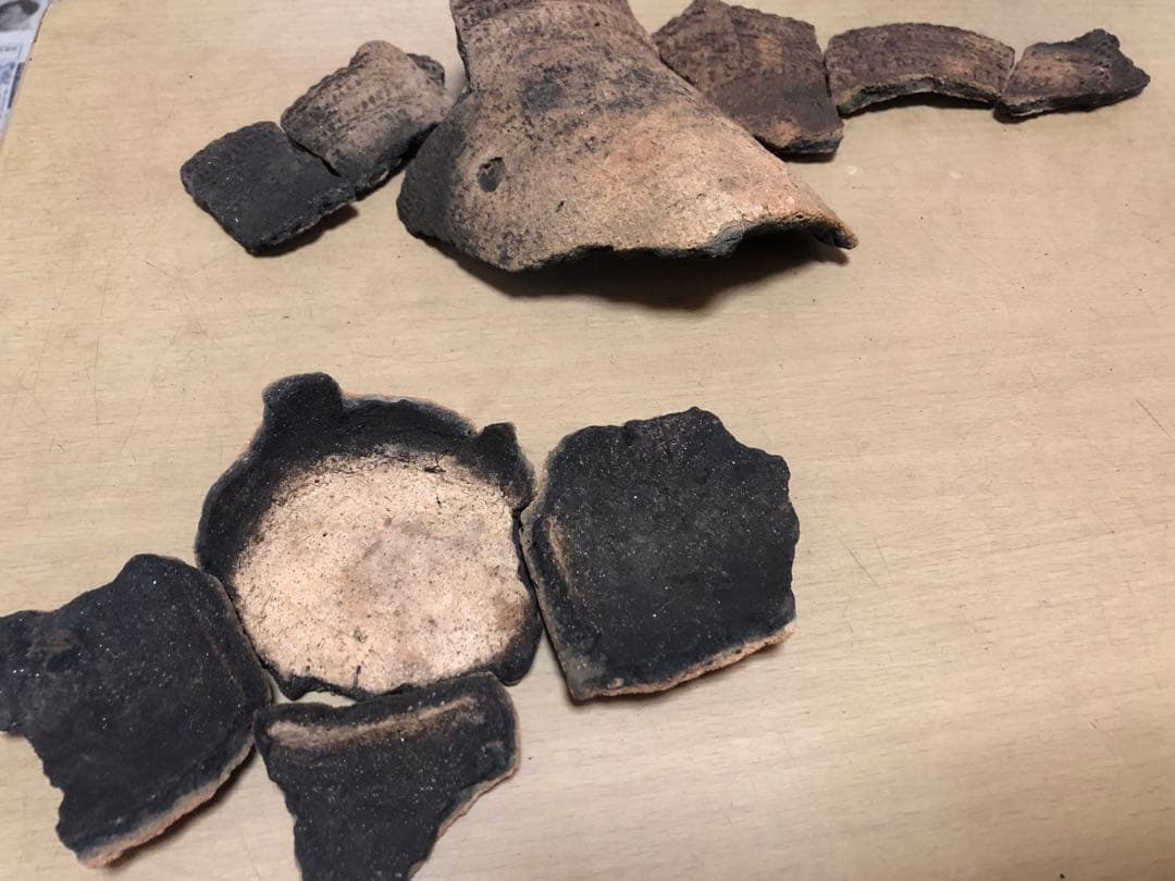 「縄文土器の欠片 No.516」です。