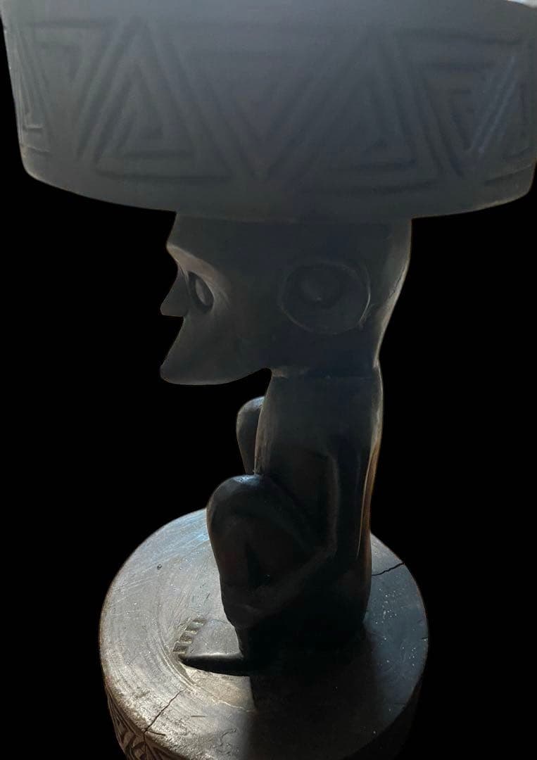 ⭐️アフリカン木彫スツール⭐️人物彫刻⭐️民族工芸⭐️アフリカンアート⭐️椅子‼️オブジェ