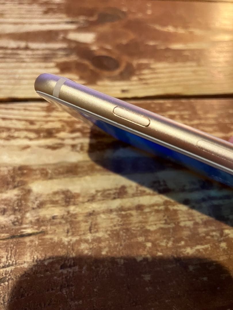 iPhone 8 ピンクゴールドと思われる 64GB ドコモ　75% 元箱