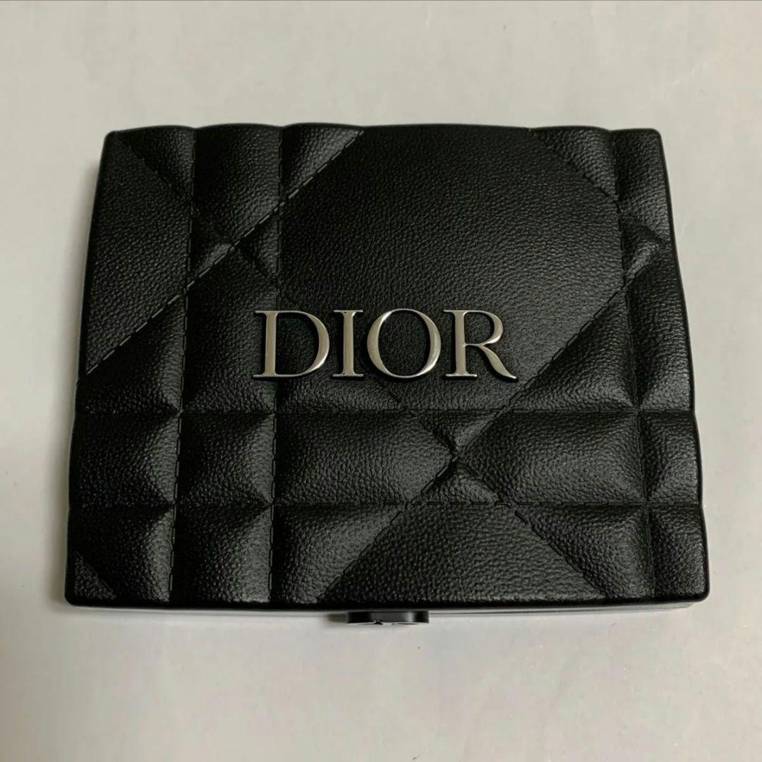 Dior ディオールショウ　サンククルール　857 アイシャドウ