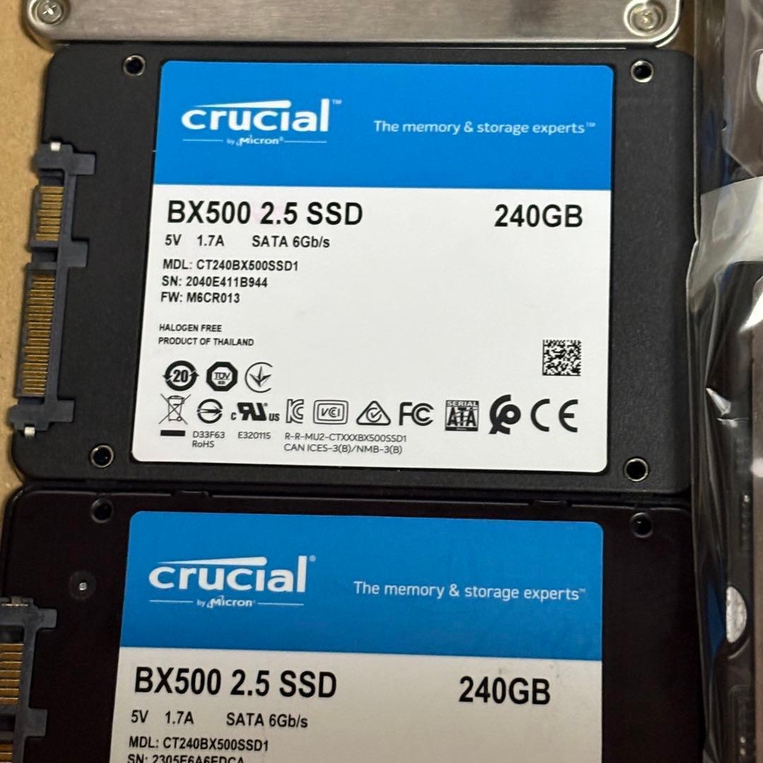 ジャンク Crucial 240GB SSD 2枚 2TB HDD 2台 他3